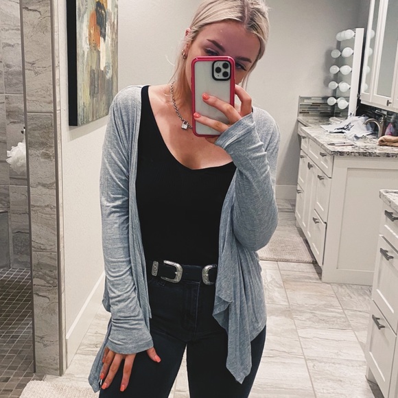 long sleeve gray cardigan / front tie top - Picture 6 of 8